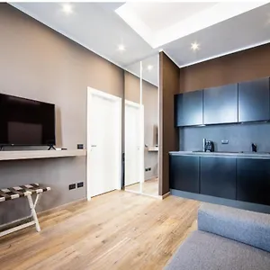 New Amazing Bilo In The Heart Of From Moscova Group Appartamento