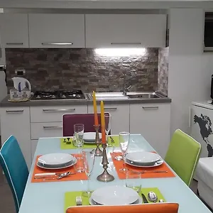  Apartment Rainbow House Italy